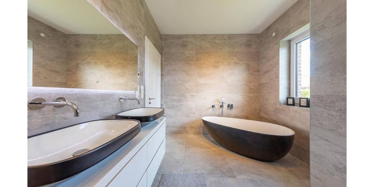Einfamilienhaus Ratzeburg - 7 Zimmer, 725.000&euro; | Angebot:26858881