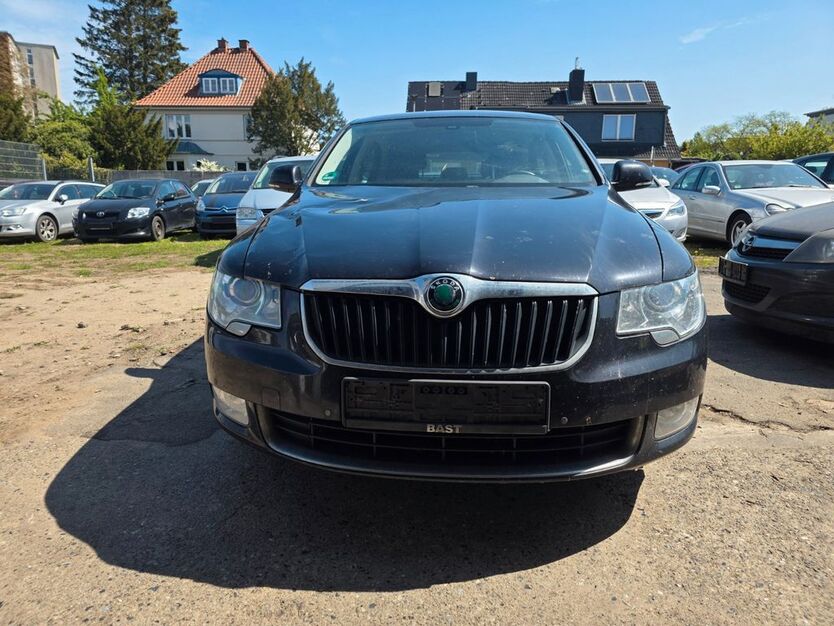 Skoda Superb 339.234 km 4.000 € Lübeck 23568