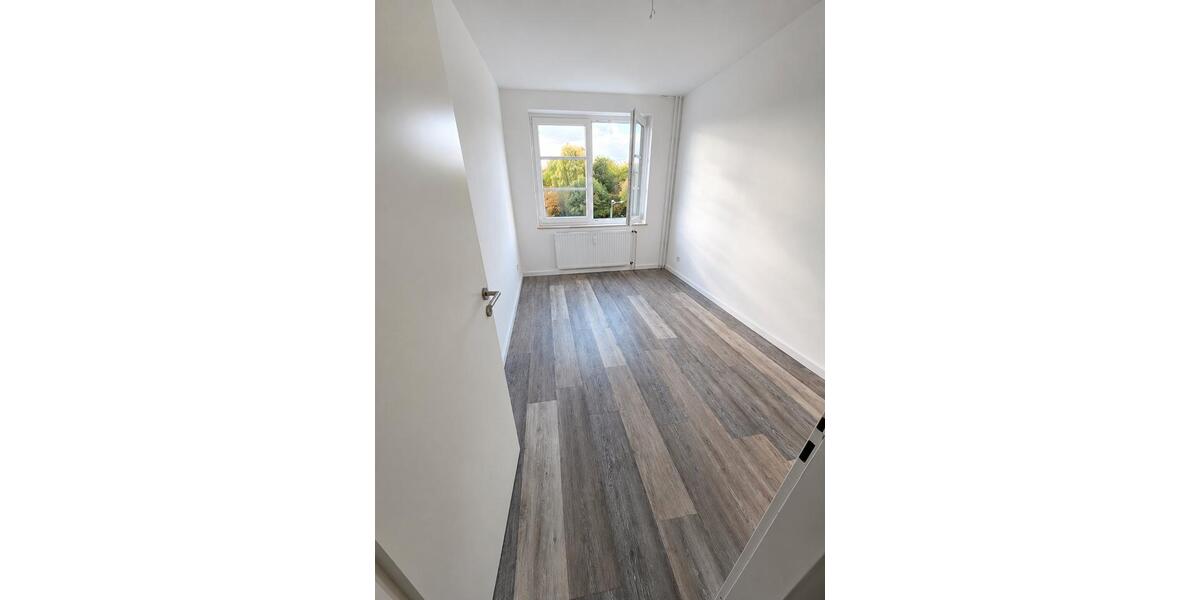 Etagenwohnung Bad Schwartau - 1 Zimmer, 78 m&sup2;, 230.000&euro; | Angebot:27147170