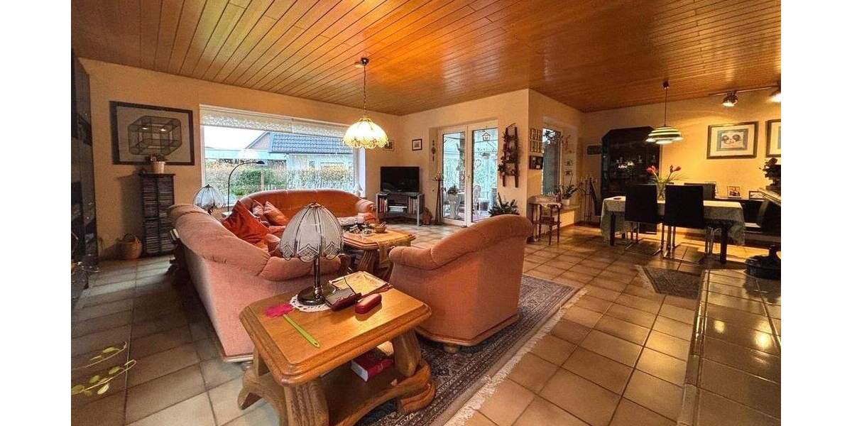 Einfamilienhaus Elmenhorst - 5 Zimmer, 161 m&sup2;, 449.000&euro; | Angebot:25674358