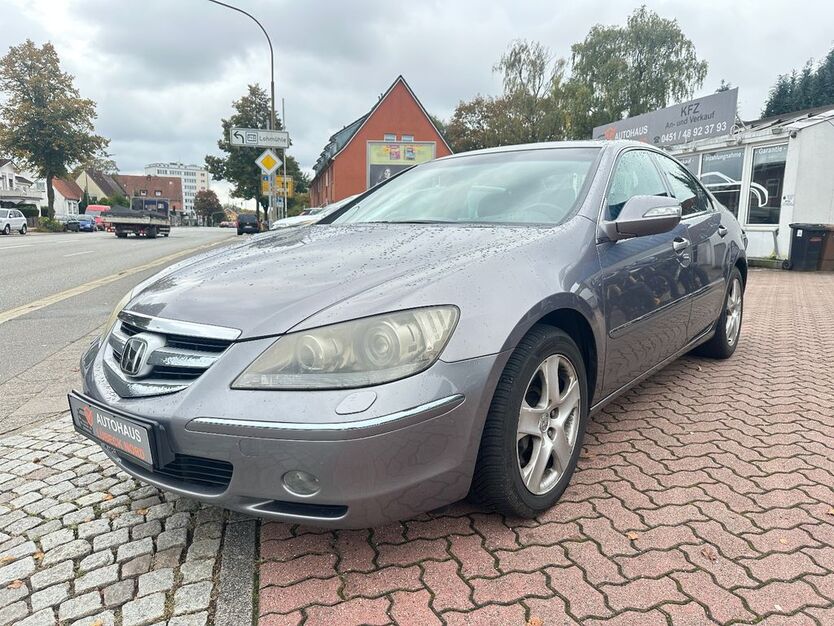 Honda Legend 262.000 km 5.990 € Lübeck 23556