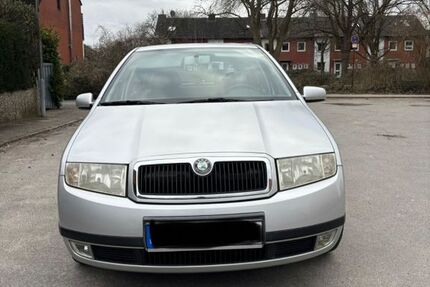 Skoda Fabia 120.634 km 2.385 &euro; Lübeck 23566