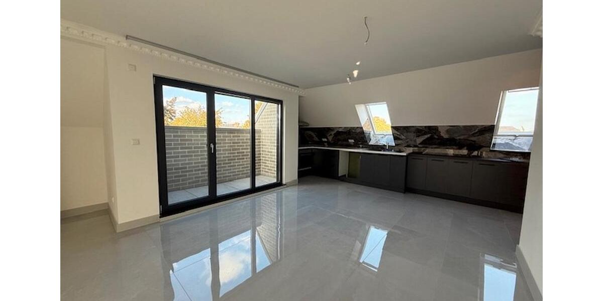 Stilvolle, exklusive 2-Zi-Dachgeschosswohnung mit Balkon und Stellplatz in bevorzugter ruhiger Lage 2 zimmer