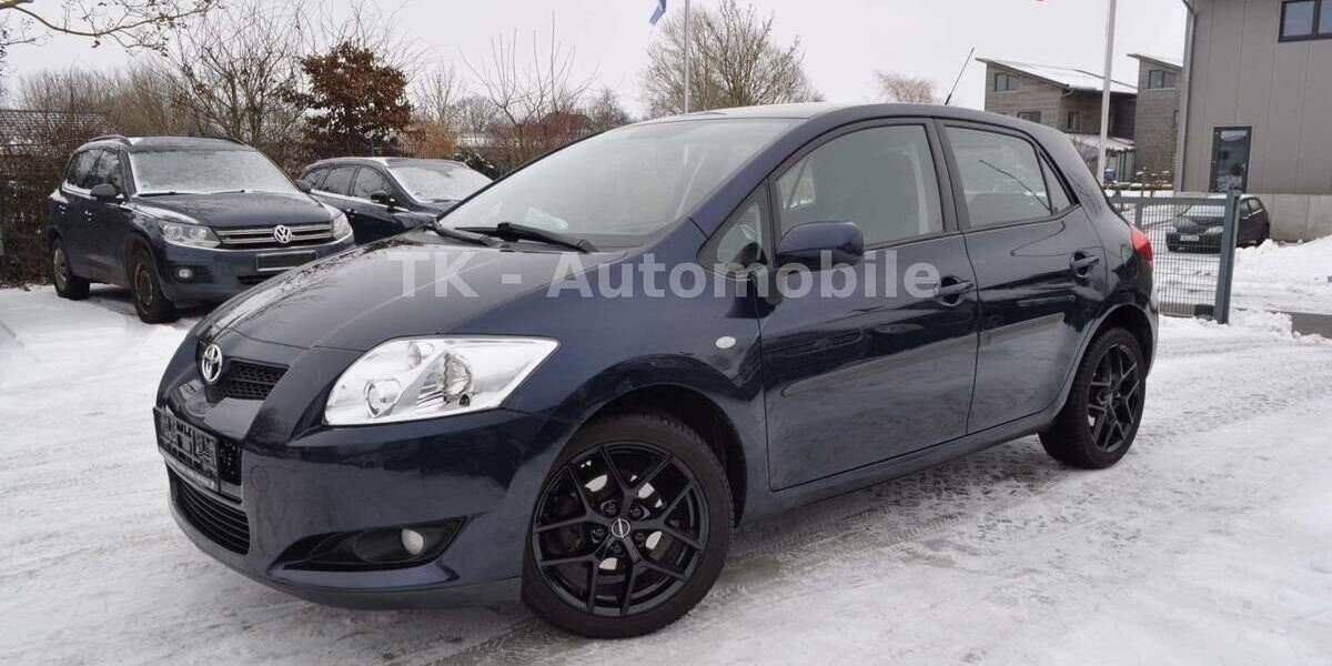 Toyota Auris 55.000 km 7.480 &euro; Ahrensboek 23623