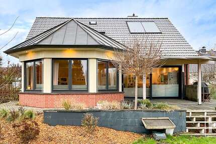 Haus zum Kaufen in Bad Segeberg 499.000 € 149.71 m² 5 zimmer
