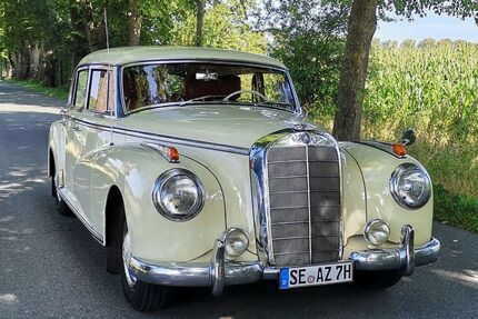 Mercedes-Benz 300 80.782 km 62.500 € Seedorf 23823