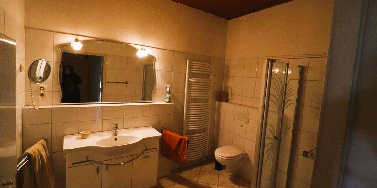 Bauernhaus, Landhaus Lübeck St. Jürgen - 9 Zimmer, 240 m&sup2;, 380.000&euro; | Angebot:26740182