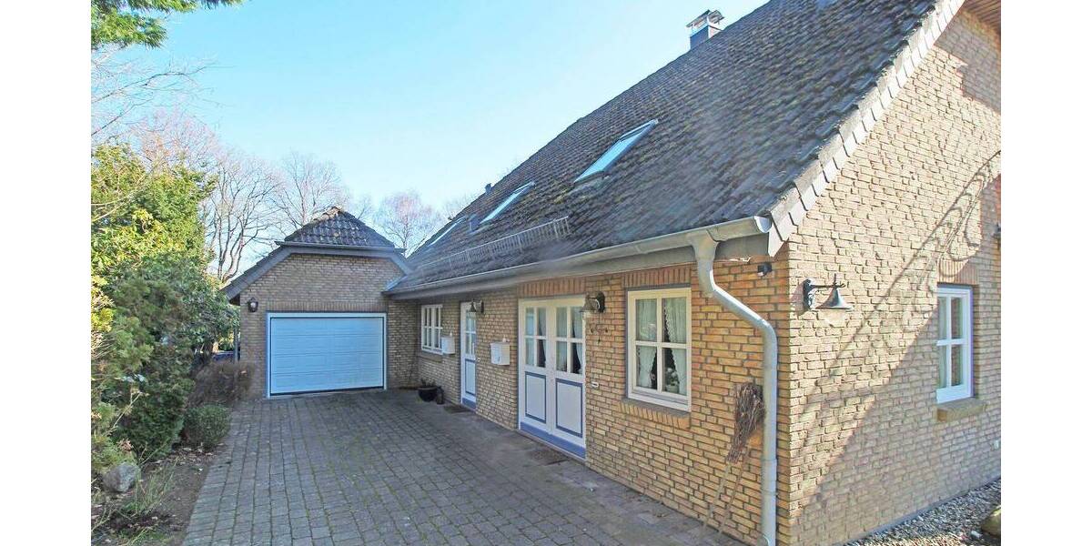 Einfamilienhaus Bad Segeberg - 6 Zimmer, 207 m&sup2;, 850.000&euro; | Angebot:26028978