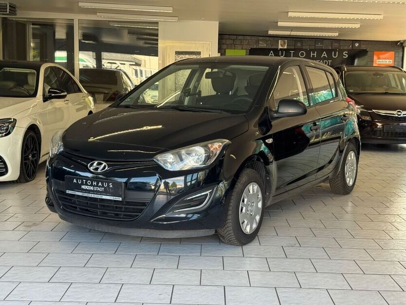 i20