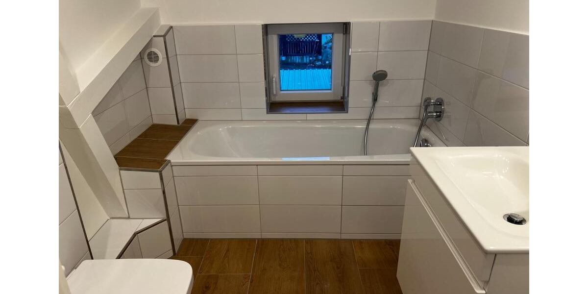 Reihenhaus Lübeck Sankt Lorenz Nord - 2 Zimmer, 90 m&sup2;, 1.350&euro; | Angebot:24830269