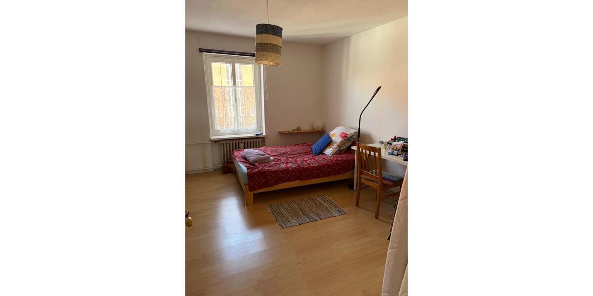 Etagenwohnung Lübeck Innenstadt - 3 Zimmer, 75 m&sup2;, 1.000&euro; | Angebot:26546941