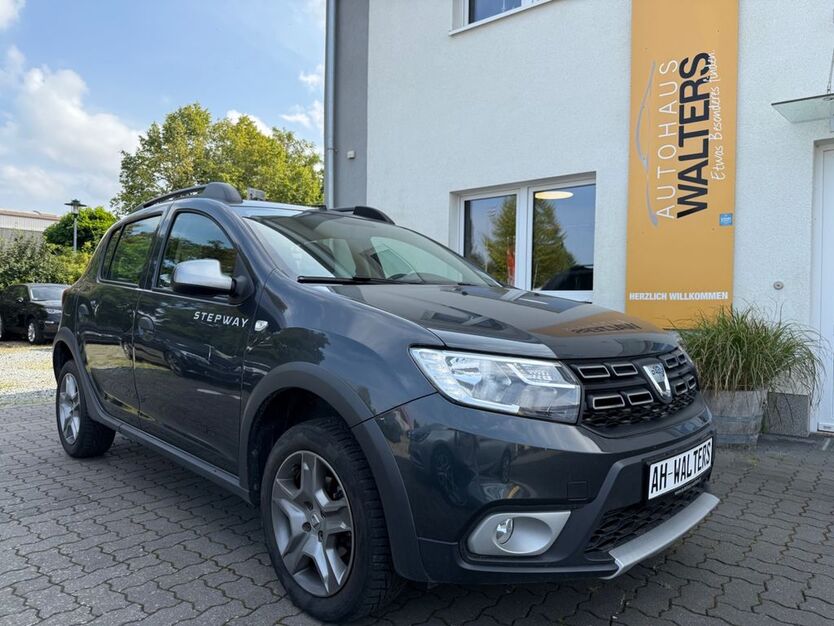 Dacia Sandero 15.868 km 11.885 € Stockelsdorf bei Lübeck 23617