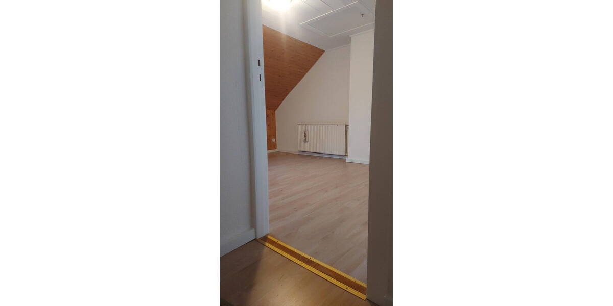 Reihenmittelhaus Lübeck Kücknitz - 3 Zimmer, 66 m&sup2;, 170.000&euro; | Angebot:26228710