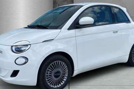 Fiat 500e 12.341 km 17.990 &euro; Reinfeld/ Wesenberg 23858