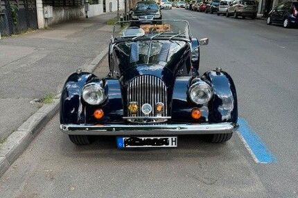 Morgan Plus 8 61.800 km 43.500 &euro; Lübeck 23556