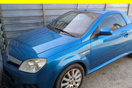 Opel Tigra 113.313 km 1.700 &euro; Lübeck 23556
