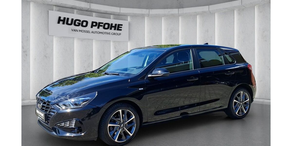 Hyundai i30 32.362 km 16.950 &euro; Lübeck 23554