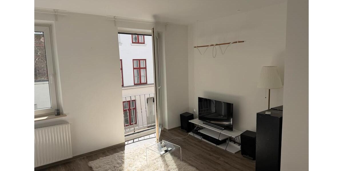 Etagenwohnung Lübeck Innenstadt - 1 Zimmer, 32 m&sup2;, 680&euro; | Angebot:26618255