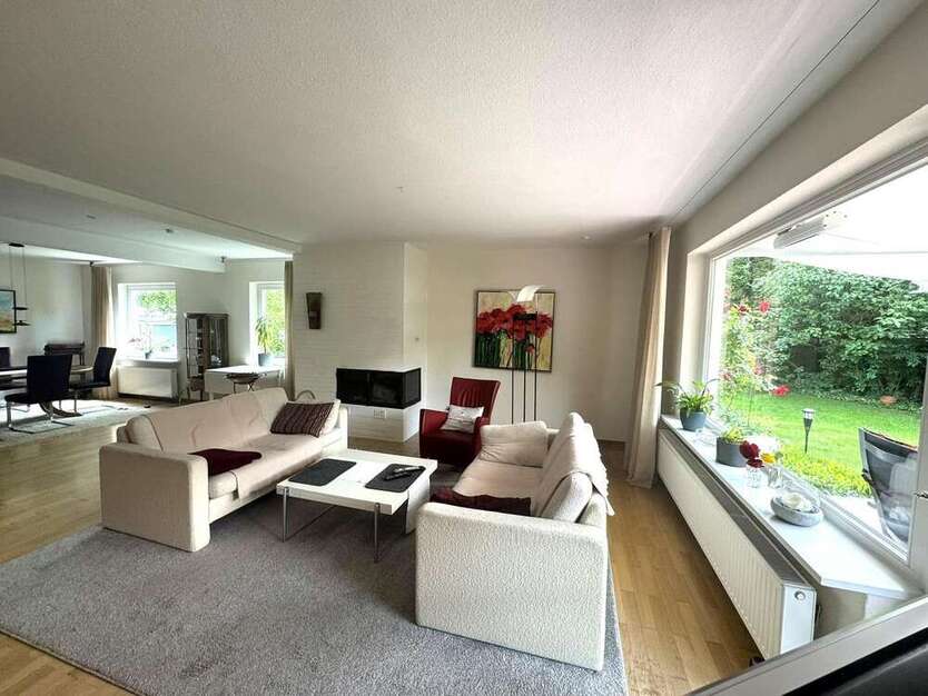 Haus zum Mieten in Groß Grönau 2.200 € 163 m²
