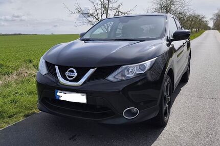 Nissan Qashqai 152.000 km 9.400 &euro; Sandesneben 23898