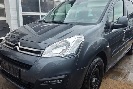 Citroen Berlingo 276.764 km 4.400 &euro; Lübeck 23568