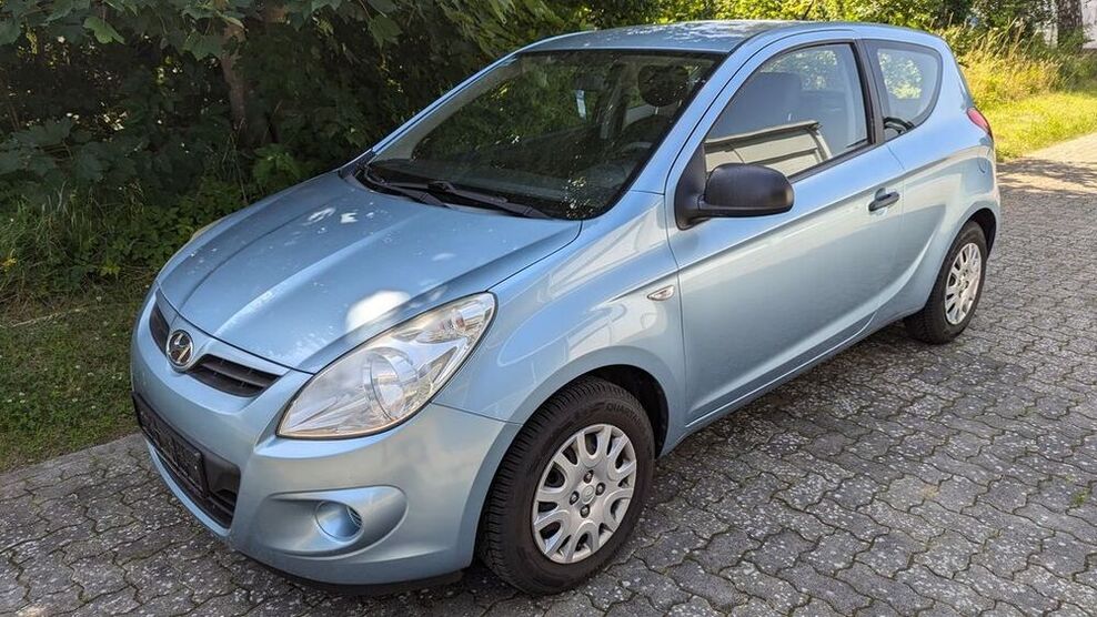 i20
