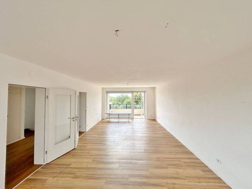 3-Zimmer Eigentumswohnung im 5.OG inkl. TG-Stellplatz in Lübeck St. Lorenz - Musikerviertel