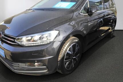 VW Touran 102.950 km 23.880 &euro; Lübeck 23560