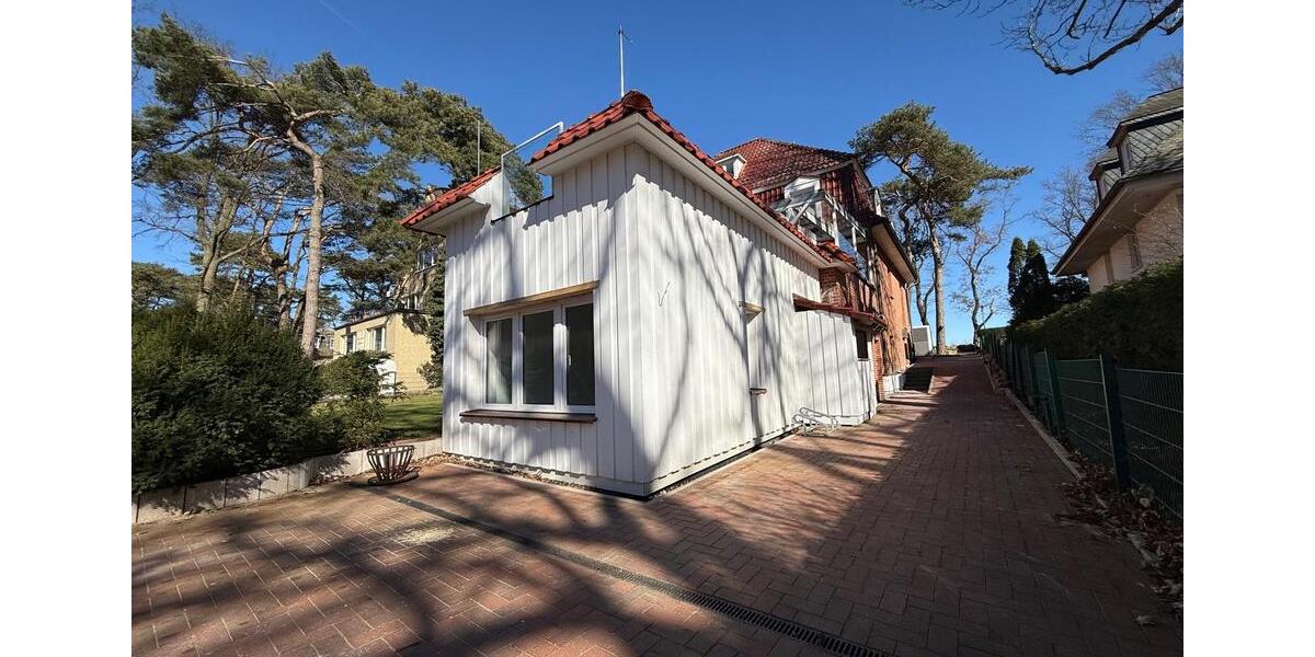 Strandnahe Praxis-Bürofläche in erster Reihe in Timmendorfer Strand zimmer