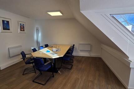 Vielseitig nutzbare Gewerbefläche mit ca.130 m² Nutzfläche (2.OG) zimmer