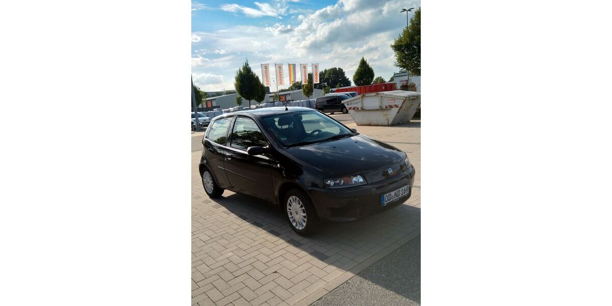 Fiat Punto 74.000 km 2.835 &euro; Lasbek 23847