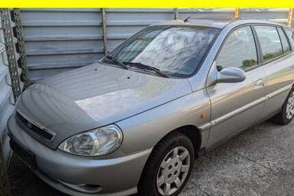 Kia Rio 123.284 km 1.450 &euro; Lübeck 23556