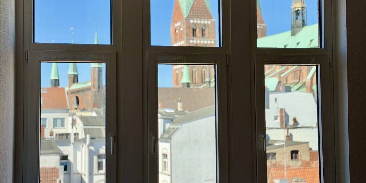 Etagenwohnung Lübeck Innenstadt - 4 Zimmer, 122 m&sup2;, 1.900&euro; | Angebot:26528239