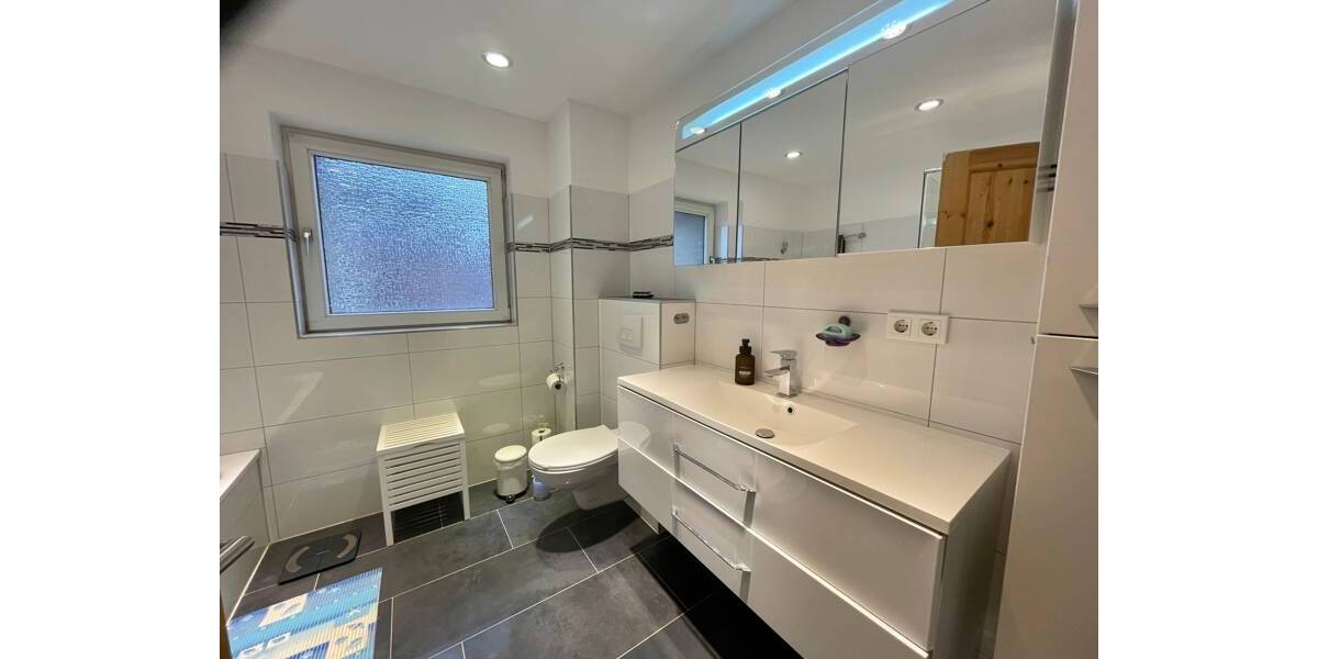 Mehrfamilienhaus, Wohnhaus Barnitz - 7 Zimmer, 245 m&sup2;, 597.000&euro; | Angebot:25043314