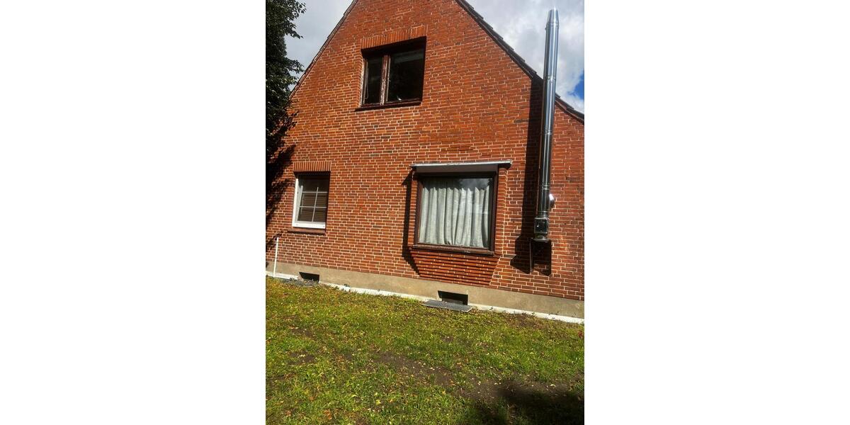 Einfamilienhaus Breitenfelde - 7 Zimmer, 110 m&sup2;, 250.000&euro; | Angebot:24421321