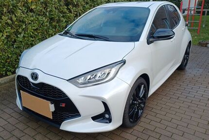 Toyota Yaris 23.000 km 22.750 &euro; Klein Wesenberg 23860