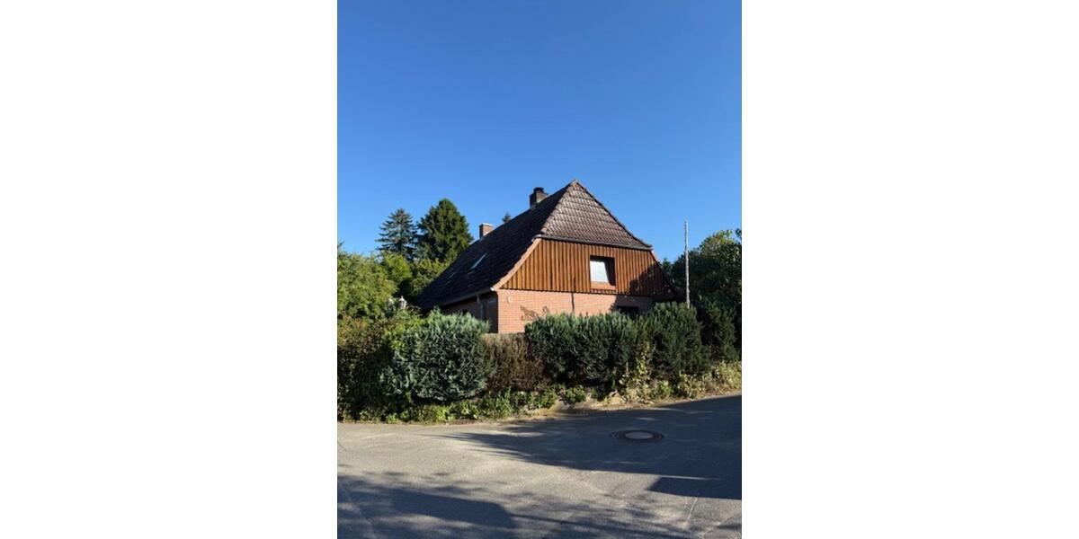 Einfamilienhaus Ahrensbök - 4 Zimmer, 110 m&sup2;, 230.000&euro; | Angebot:25476446