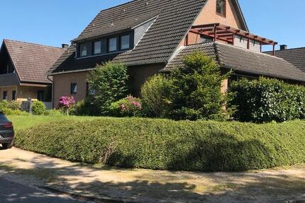 Haus Ratekau - 8 Zimmer, 202 m&sup2;, 680.000&euro; | Angebot:24695584