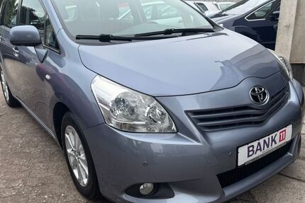 Toyota Verso 132.141 km 9.290 &euro; Lübeck 23556
