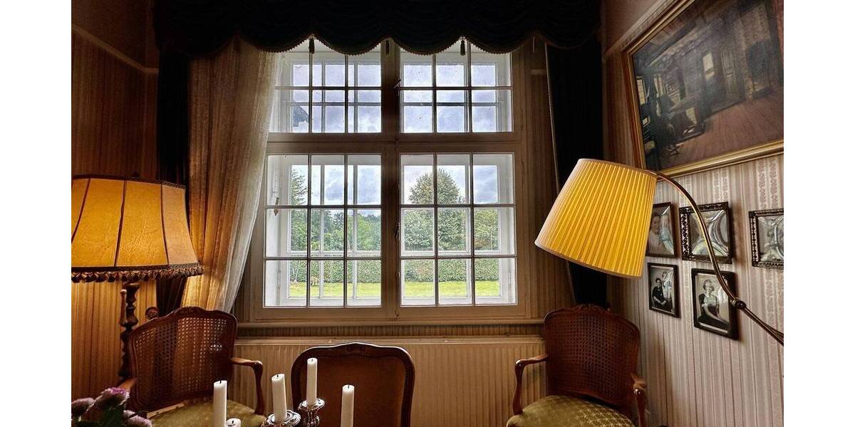 Einfamilienhaus Tremsbüttel - 7 Zimmer, 267 m&sup2;, 850.000&euro; | Angebot:25685881