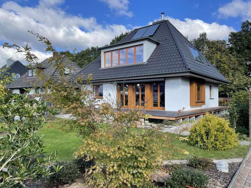 Haus zum Mieten in Lübeck 2.300 € 155 m²