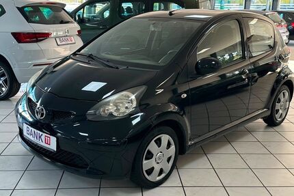 Toyota Aygo (X) 127.496 km 2.999 &euro; Lübeck 23554