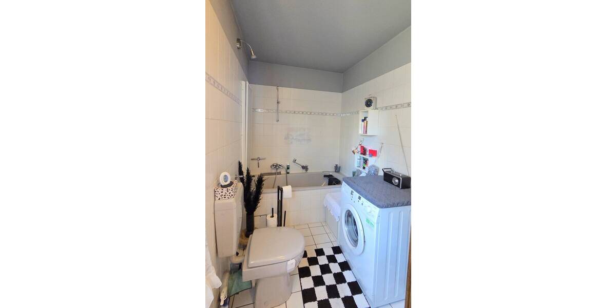 Mehrfamilienhaus, Wohnhaus Lübeck St. Lorenz Nord - 4 Zimmer, 130 m&sup2;, 219.000&euro; | Angebot:26583681