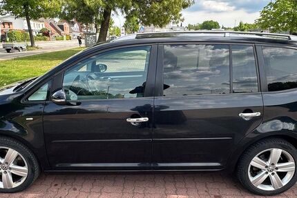 VW Touran 134.125 km 12.800 &euro; Lübeck 23562
