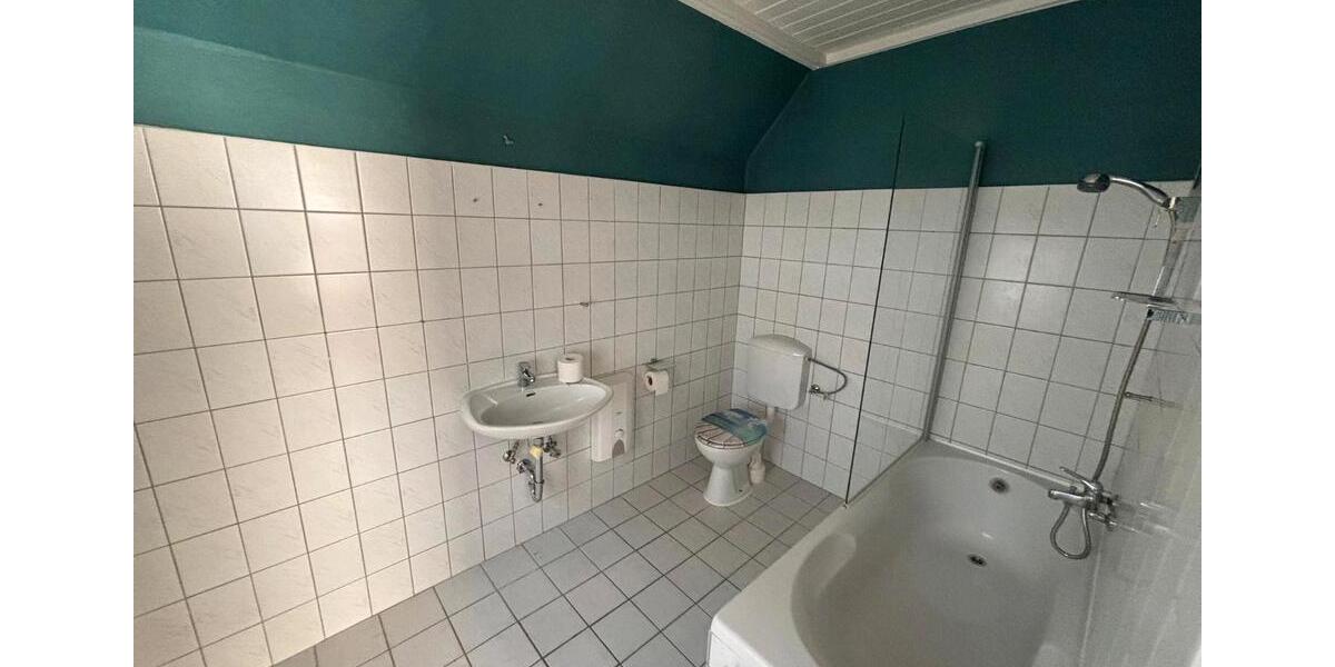 Mehrfamilienhaus, Wohnhaus Bad Oldesloe - 8 Zimmer, 170 m&sup2;, 289.900&euro; | Angebot:27022995