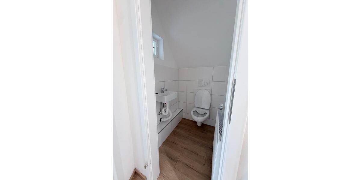 Renoviertes Einfamilienhaus zur Miete - Erstbezug nach Sanierung 4.5 zimmer