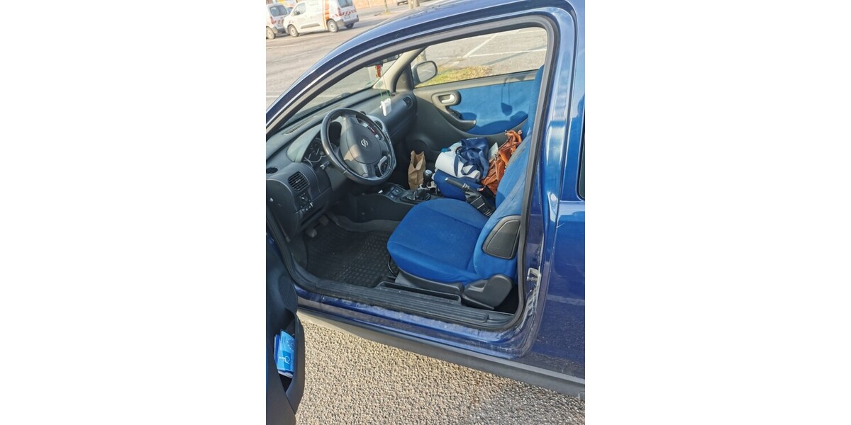 Opel Corsa C 103.500 km 1.500 &euro; Lübeck 23539