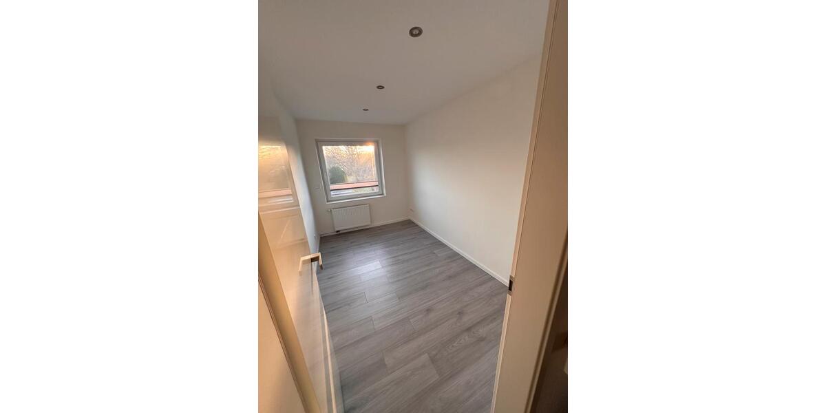 Reihenhaus Lübeck Sankt Lorenz Nord - 4 Zimmer, 100 m&sup2;, 395.000&euro; | Angebot:25592469