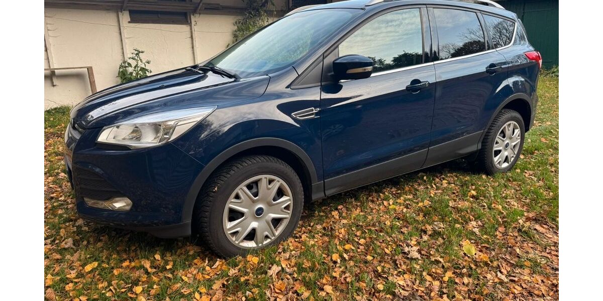 Ford Kuga 141.000 km 7.777 &euro; Stockelsdorf 23617