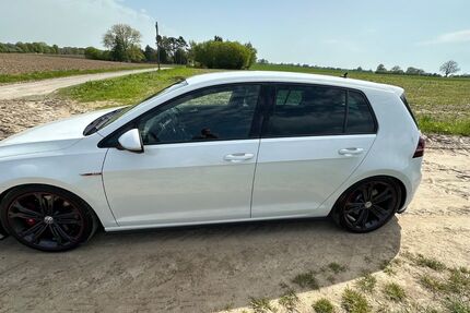 VW Golf 114.000 km 21.990 &euro; Bad Oldesloe 23843